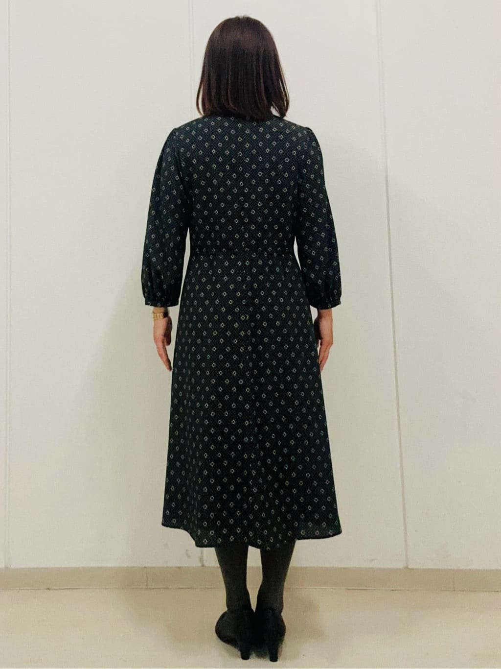 haseさんの「Reflect｜【きちんと見え／通勤／セレモニーにおすすめ◎】ドット&times;ダイヤ柄ワンピース」を使ったコーディネート