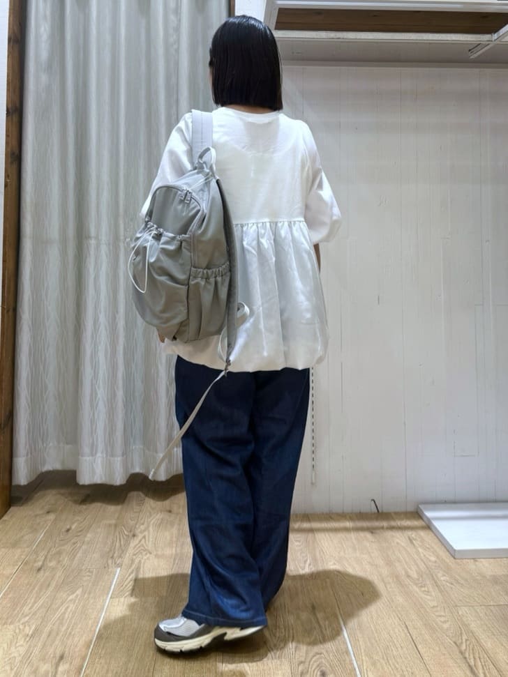 chさんの「THE SHOP TK｜バルーンスリーブペプラムチュニック【洗える】」を使ったコーディネート