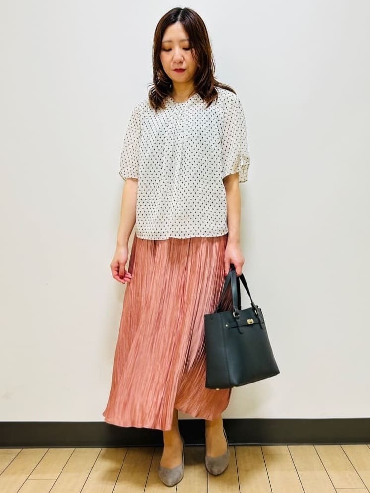 miiiさんの「Reflect｜【マシンウォッシュ可／セットアップ可】コツキ柄プリントブラウス」を使ったコーディネート