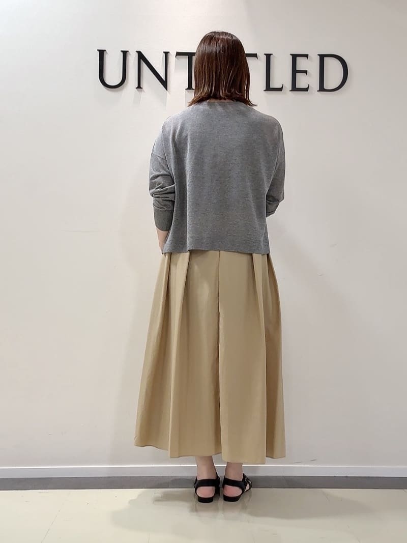 YUIさんの「UNTITLED｜【前後2WAY/アンサンブル可/ゆったり】シアーカーディガン」を使ったコーディネート
