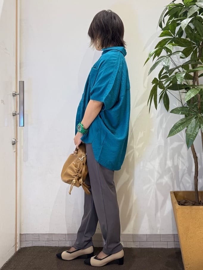 misakiさんの「SHOO･LA･RUE｜【洗える/S-LL/5分袖】1枚でも羽織としても。さらさらドレープシャツ」を使ったコーディネート