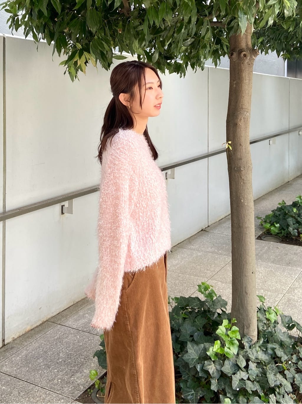 めぐさんの「OPAQUE.CLIP｜シャギーラメニット【洗濯機OK】」を使ったコーディネート