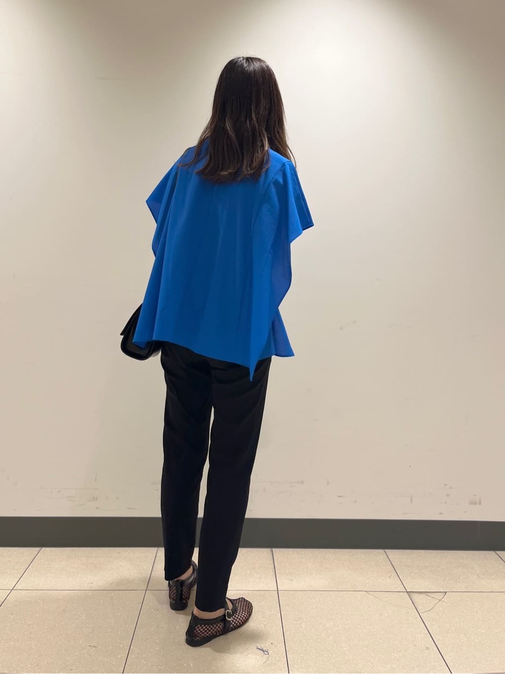 shokoさんの「INDIVI｜【体型カバー】スクエアブラウス」を使ったコーディネート