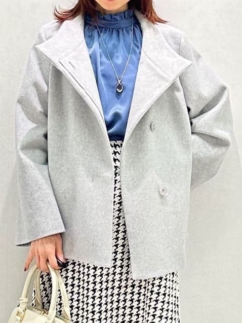 Miwaさんの「UNTITLED｜【エレガント/お仕事着にも】スタンドフリルネック ブラウス」を使ったコーディネート