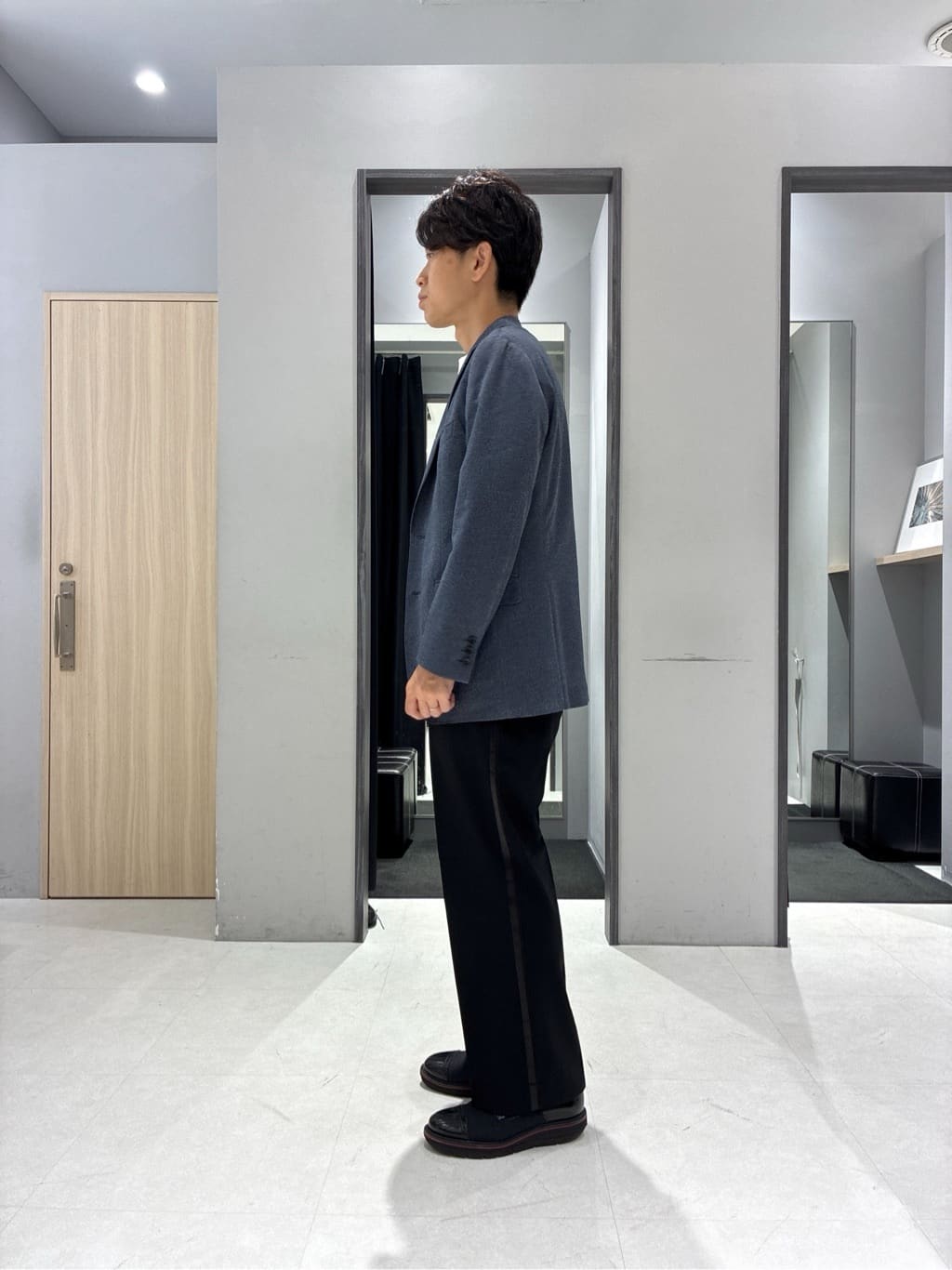 わいずみさんの「TAKEO KIKUCHI｜【抗菌防臭／5サイズ展開】ハイゲージポンチ Tシャツ」を使ったコーディネート