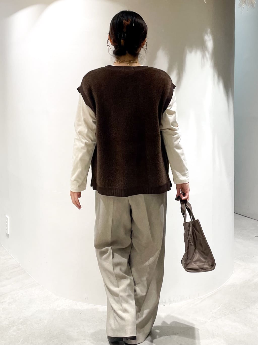 かりんさんの「OPAQUE.CLIP｜ロングロゴTシャツ【洗濯機OK】」を使ったコーディネート
