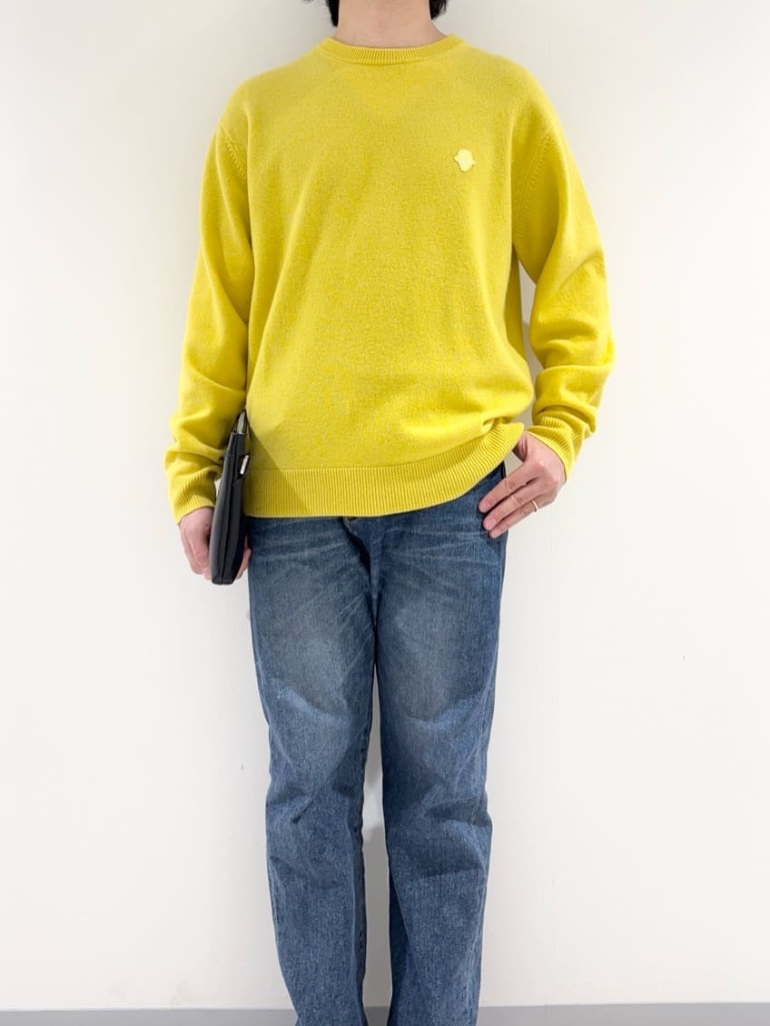 及川さんの「TAKEO KIKUCHI｜【Air Palette Knit】ワンポイント カラーニット プルオーバー」を使ったコーディネート