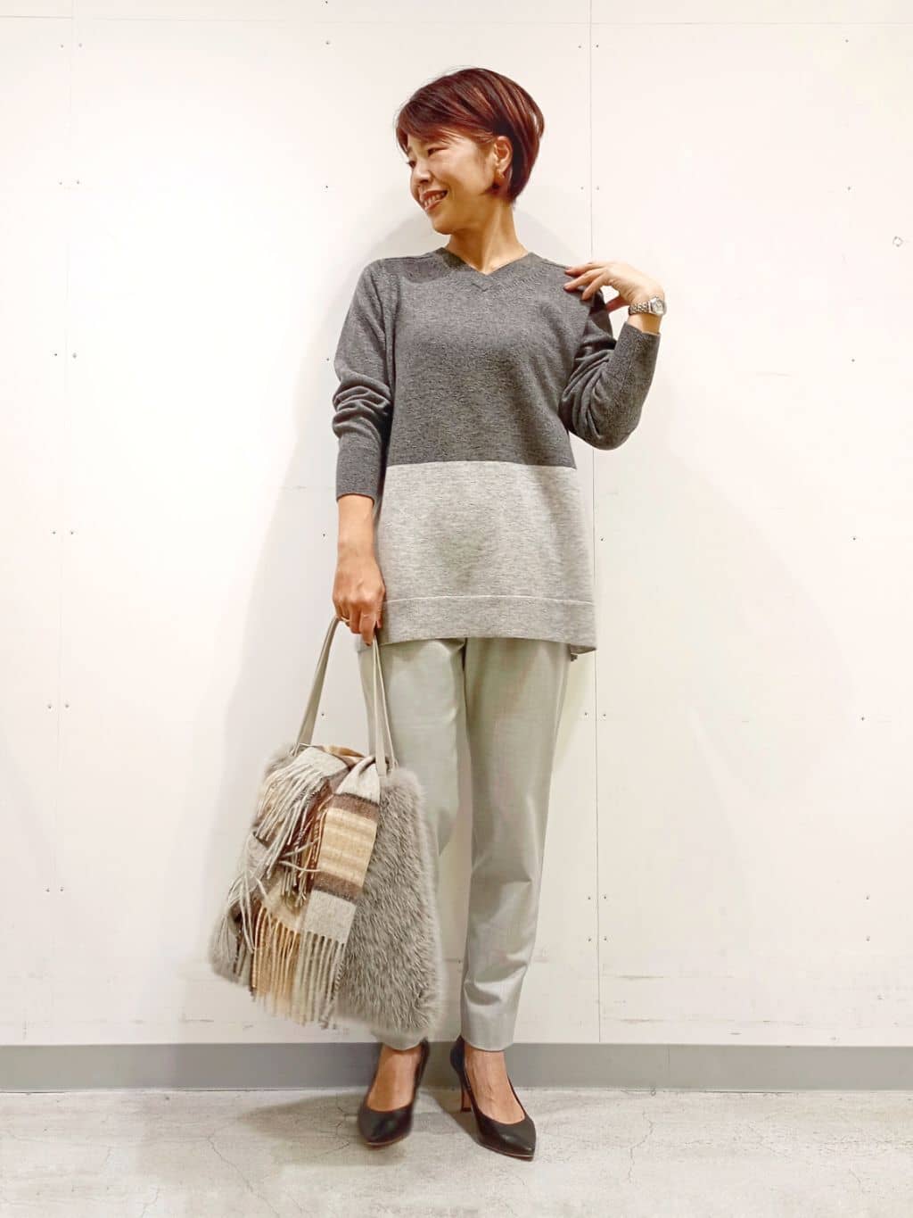 Kさんの「INDIVI｜【洗える／チュニック丈／カシミヤ混】スリットデザインVネックニット」を使ったコーディネート