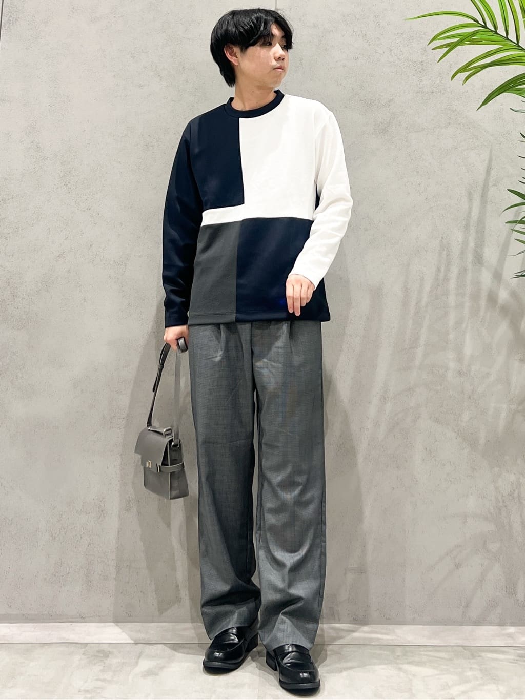SHI-MAさんの「THE SHOP TK｜【一枚で着映える】パターンブロッキング長袖Tシャツ 洗濯機OK」を使ったコーディネート
