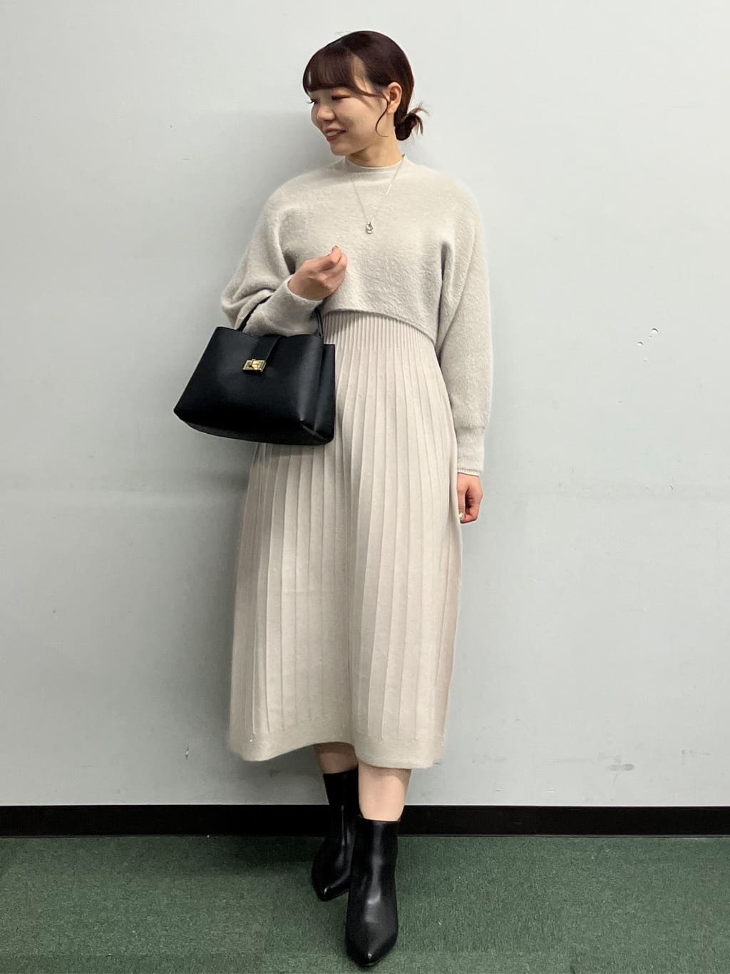 MAYUKIさんの「index｜ラメフェザープルオーバーセット ニットワンピース【洗濯機OK】《XS～LL》」を使ったコーディネート