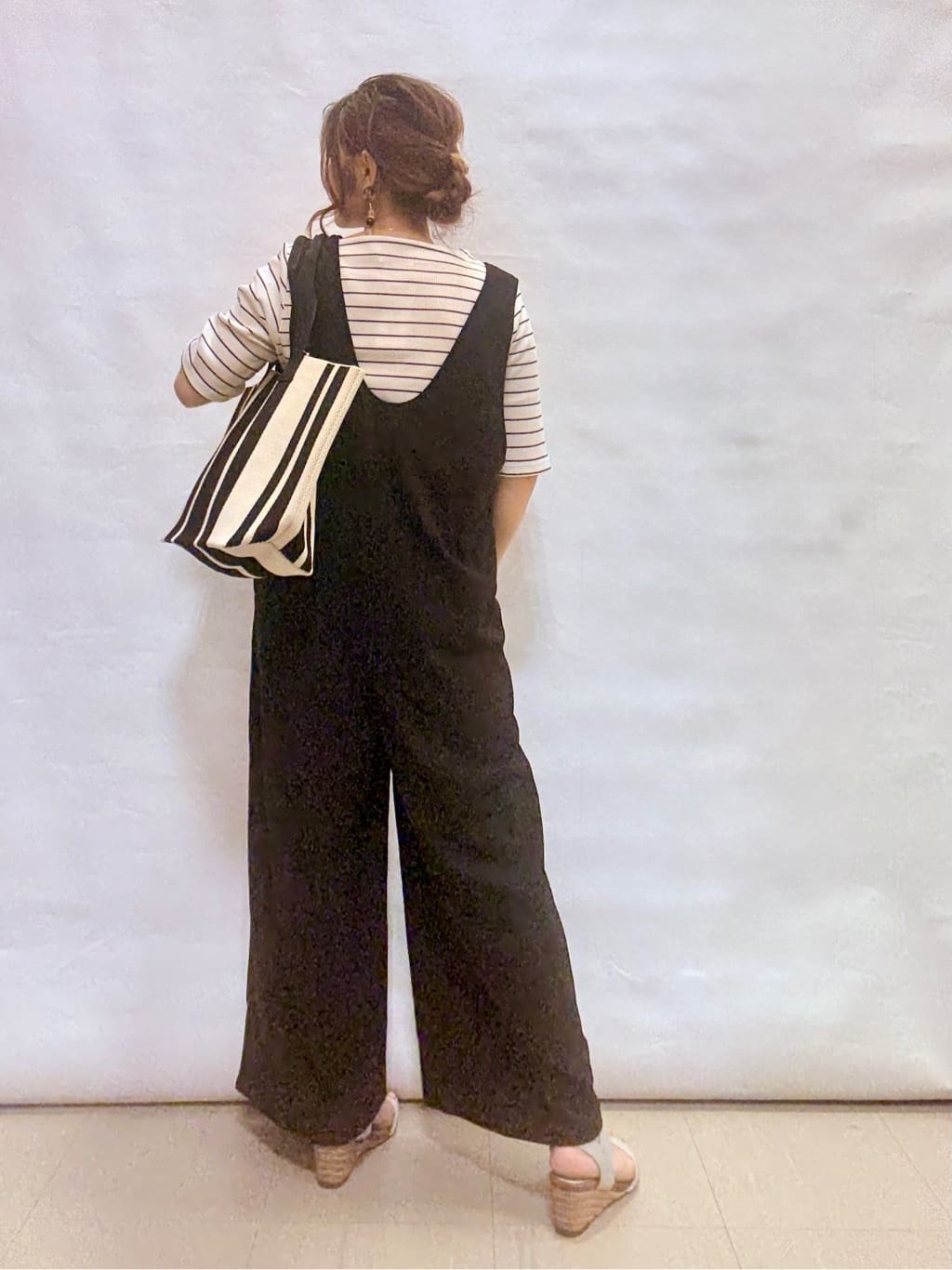 fuuさんの「SHOO･LA･RUE｜【S-LL】女性らしさ漂うハートネック テレコ5分袖トップス」を使ったコーディネート
