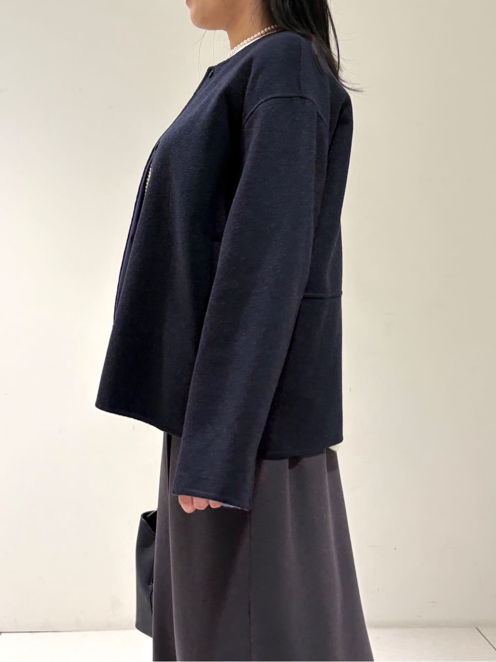 momokoさんの「INDIVI｜【配色デザイン／ショート丈】ウールリバー ノーカラーコート」を使ったコーディネート