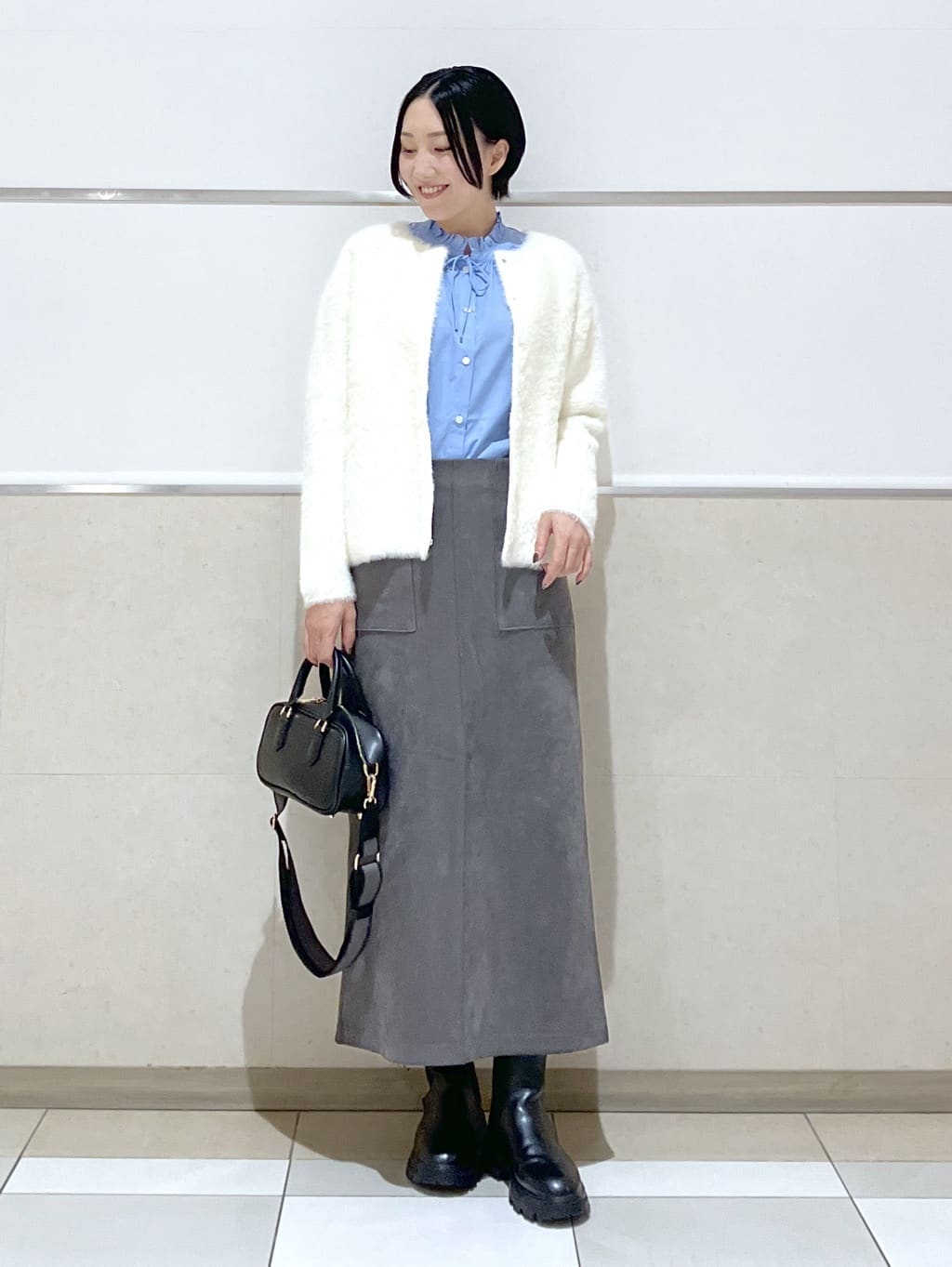 eriko さんの「Dessin｜【セットアップ可・洗える】マシュマロスウェードスカート」を使ったコーディネート