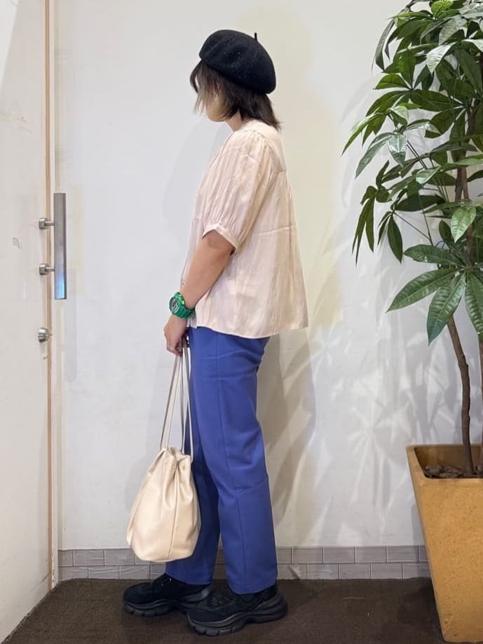 misakiさんの「SHOO･LA･RUE｜【洗濯機可/S-3L/美脚シルエット】通勤・セレモニーにも　きちんと見えする ソフトスティックパンツ」を使ったコーディネート