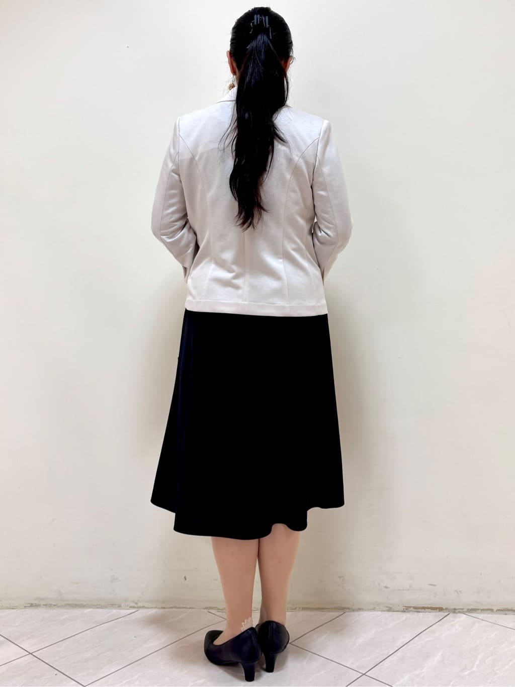 rincoさんの「Reflect｜【ジャケットのインナーにおすすめ◎】花柄タックデザインブブラウス」を使ったコーディネート