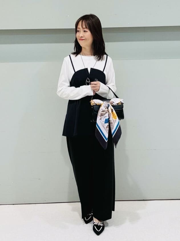 makiさんの「UNTITLED｜【洗える/ゆったりシルエット】ビスチェドッキング　プルオーバー」を使ったコーディネート