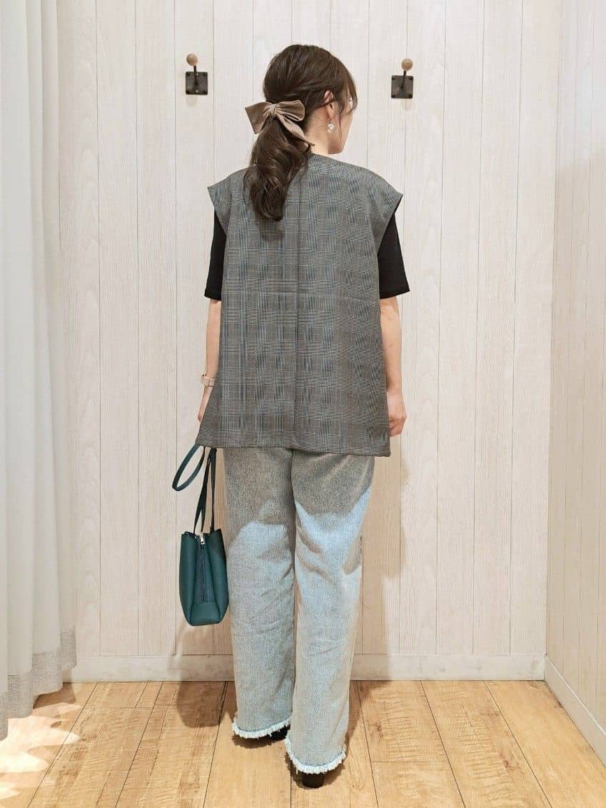 SAKIさんの「SHOO･LA･RUE｜【S-LL/セットアップ可/洗濯後しわになりにくい】ダブルベスト」を使ったコーディネート