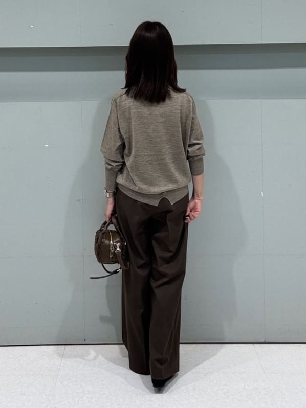 makiさんの「UNTITLED｜【アンサンブル可/洗える】シルクウールカシミヤ ドルマンスリーブニット」を使ったコーディネート