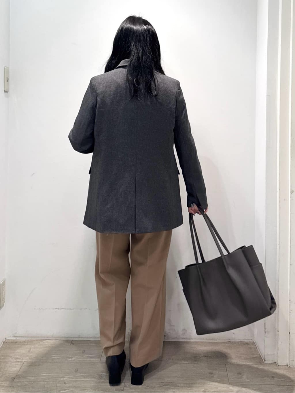 yuicciさんの「OPAQUE.CLIP｜《ツインセット》ショートラメニット&times;フレアタンクトップ【洗濯機OK】」を使ったコーディネート