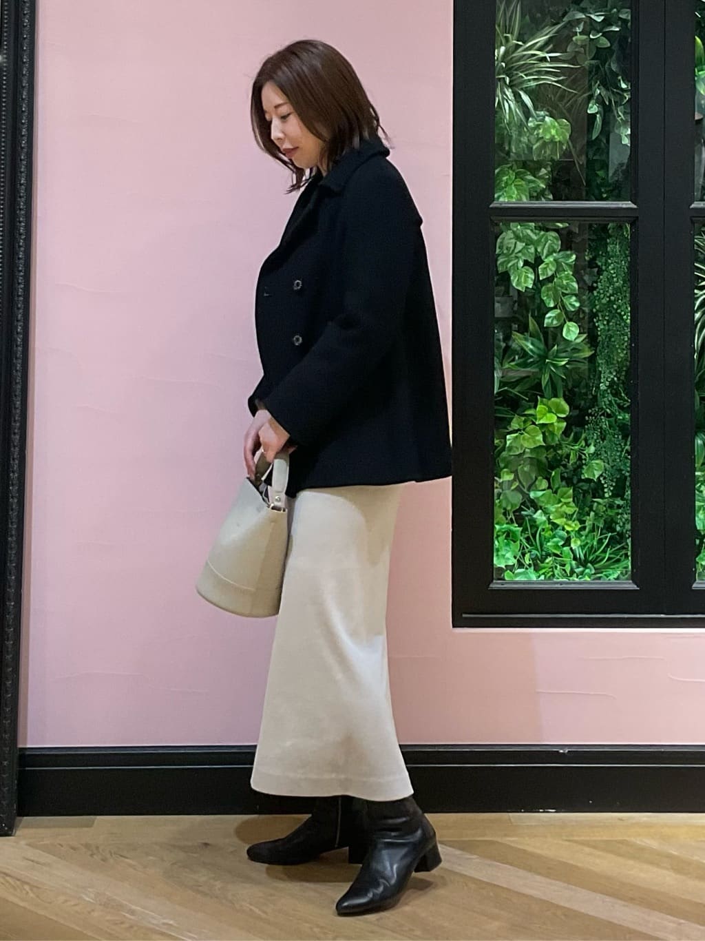 maruさんの「DRESSTERIOR｜アルパカブレンドVネックニット」を使ったコーディネート