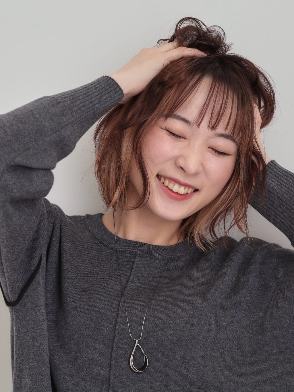 𝐜𝐡𝐢𝐤𝐚さんの「SHOO･LA･RUE｜【洗濯機可/毛玉レス】上品に体型カバー チュニックニットワンピース」を使ったコーディネート