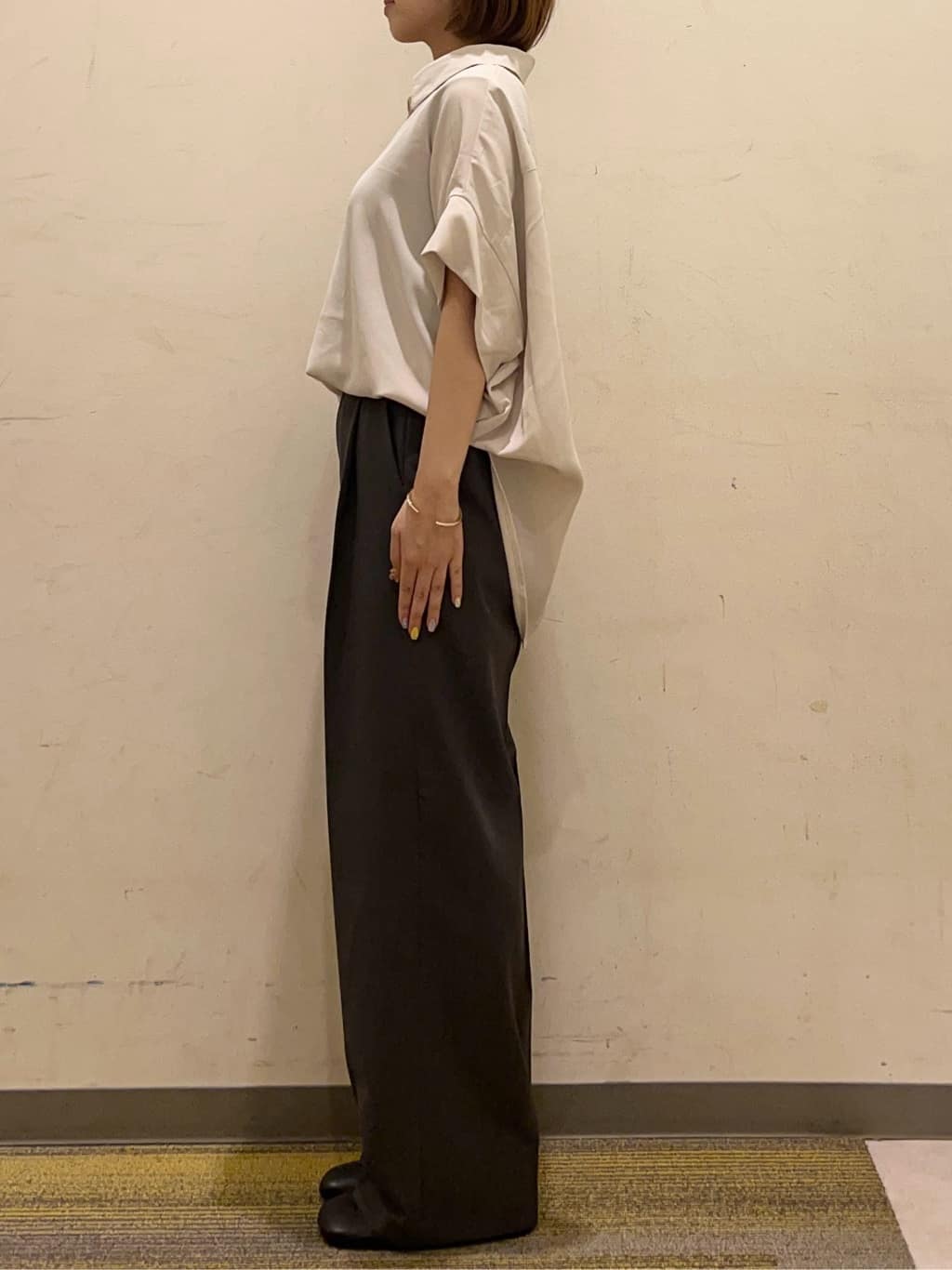 かのさんの「THE SHOP TK｜【インしなくても決まる】スキッパーシャツ/接触冷感/防シワ/速乾」を使ったコーディネート