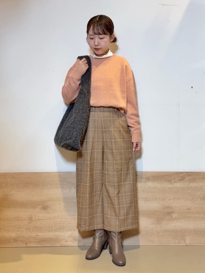 るねさんの「SHOO･LA･RUE｜【S-LL/洗濯機可】さりげないラメが上品　クルーネックニット」を使ったコーディネート