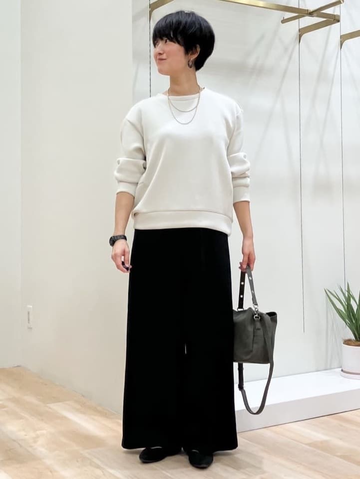 Keiさんの「grove｜洗えるフェザーニットパンプス」を使ったコーディネート