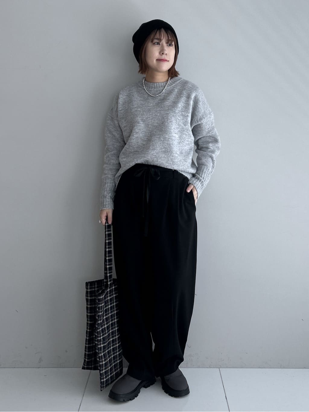 Hirokaさんの「Dessin｜【洗える】カーヴィパンツ」を使ったコーディネート