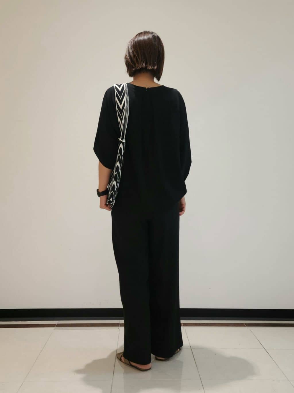 eriさんの「INDIVI｜【UVケア／SETUP可能】エアリージョーゼット ワイドパンツ」を使ったコーディネート