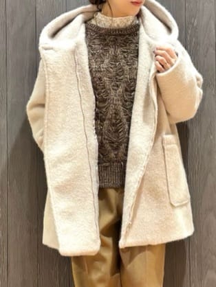 meiさんの「SHOO･LA･RUE｜【S-LL】大人も着やすいシックなカラー 主役級フリンジニット」を使ったコーディネート
