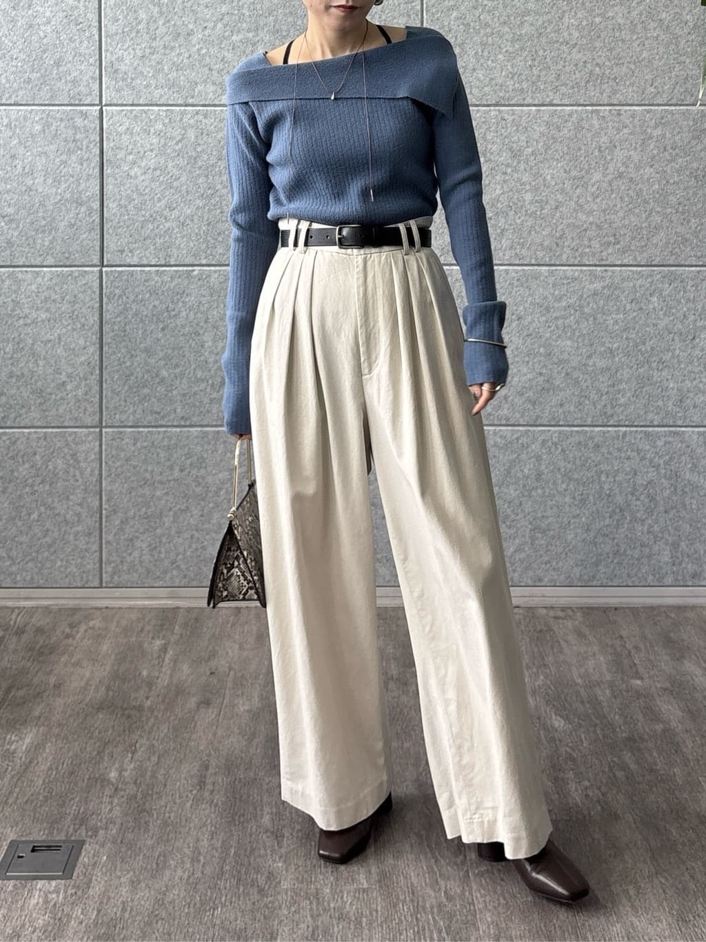 kotakiさんの「INDIVI｜【再入荷】パネルストレッチショートブーツ」を使ったコーディネート