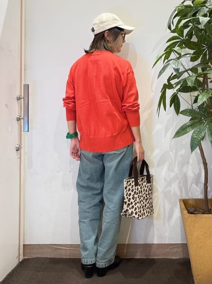 misakiさんの「SHOO･LA･RUE｜【高レビュー/洗濯機可】ゆるシルエットで体型カバー もちもちニット」を使ったコーディネート