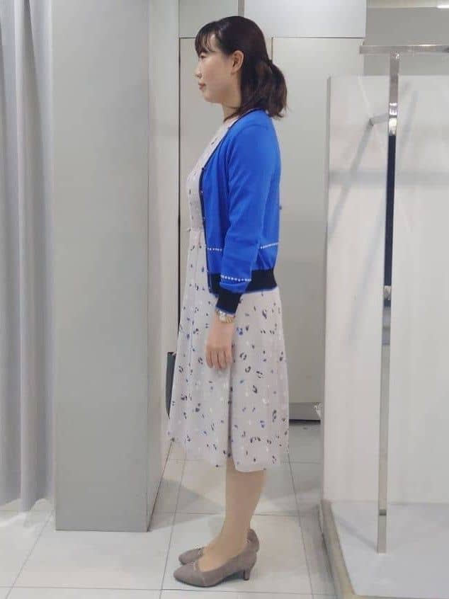 AZUSAさんの「Reflect｜【WEB先行カラーあり／手洗い可／アンサンブル可】バイカラーカーディガン」を使ったコーディネート