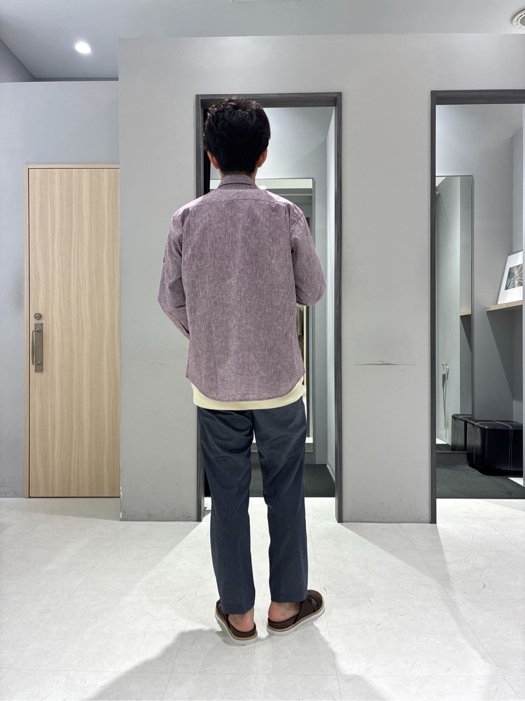 わいずみさんの「TAKEO KIKUCHI｜【抗菌防臭／5サイズ展開】ハイゲージポンチ Tシャツ」を使ったコーディネート