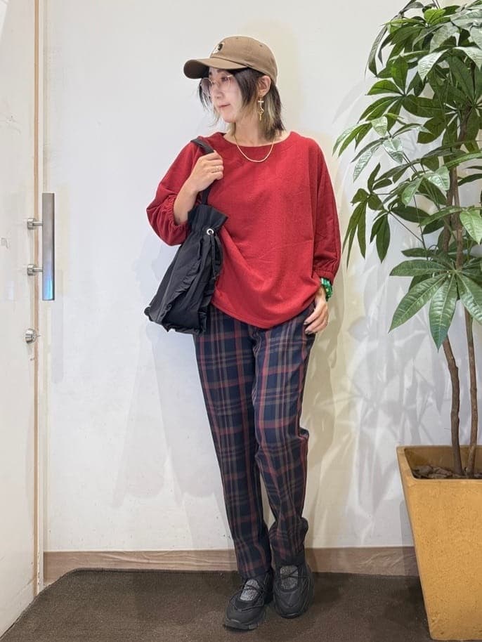 misakiさんの「SHOO･LA･RUE｜【S-LL/7分袖】ゆるシルエットが心地よい ドルマントップス」を使ったコーディネート