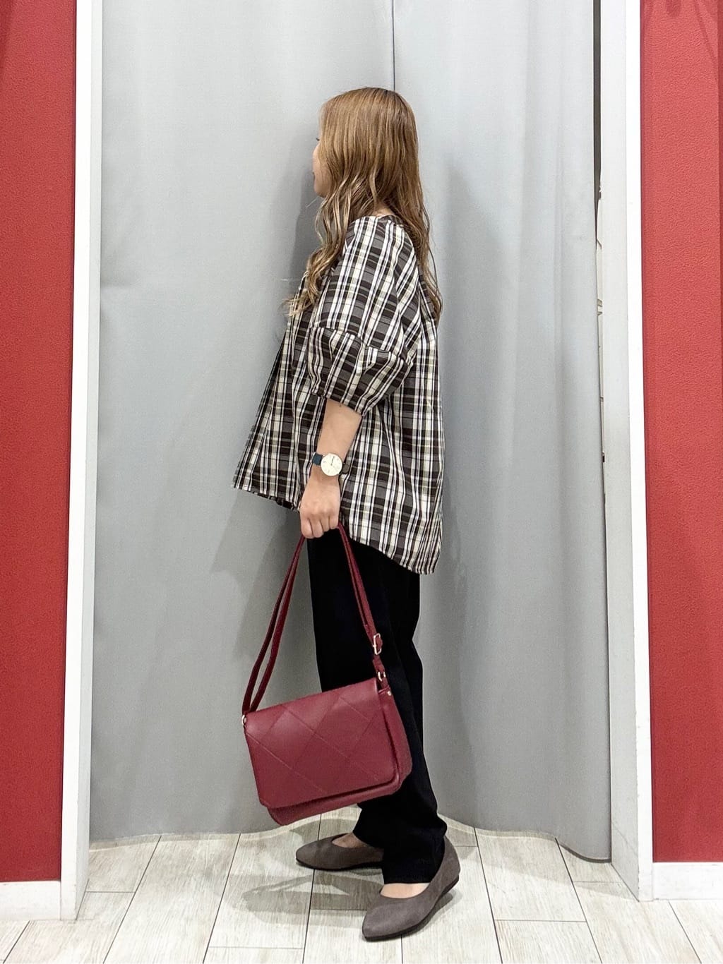 shioさんの「SHOO･LA･RUE｜【S-LL/洗濯後しわになりにくい】ランタンスリーブで女性らしく 5分袖スキッパーブラウス」を使ったコーディネート