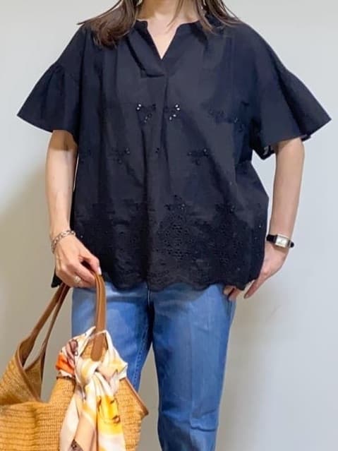 tomoさんの「UNTITLED｜シャイニービーズネックレス」を使ったコーディネート