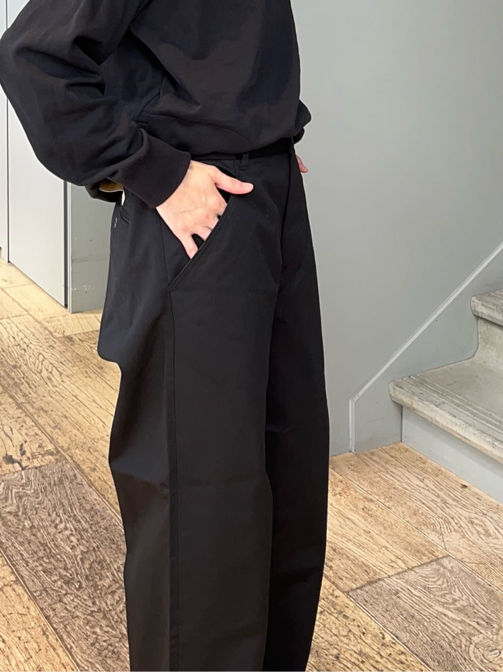 神野（jinno）さんの「TAKEO KIKUCHI｜【Sサイズ～】カツラギストレートパンツ」を使ったコーディネート