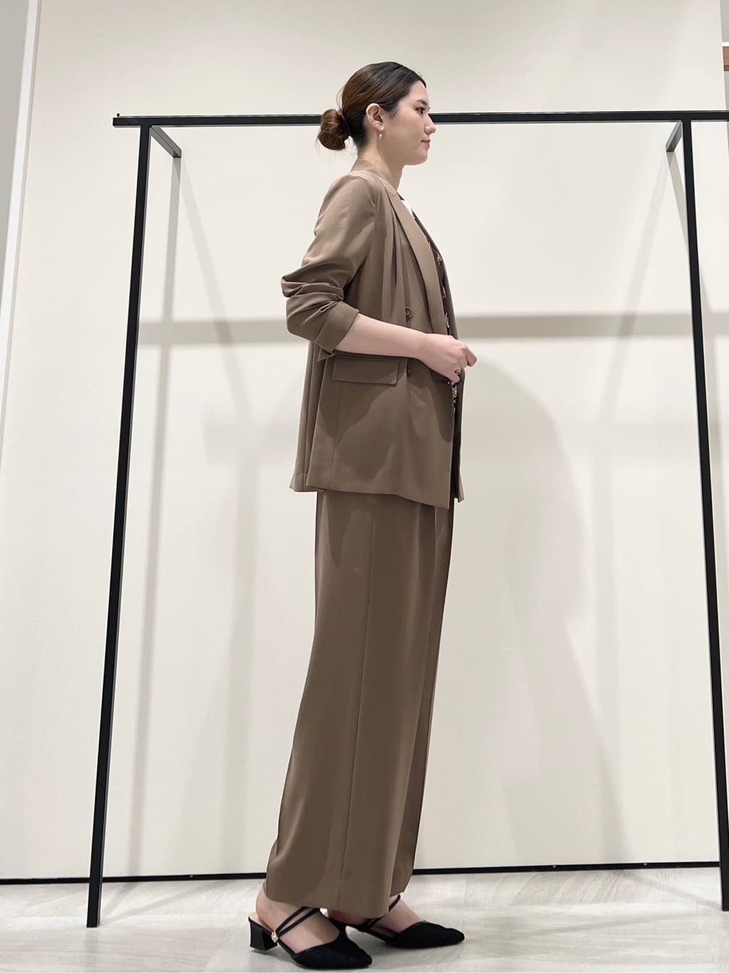 T.Kさんの「INDIVI｜【軽く羽織れる！】ダブルジャケット」を使ったコーディネート