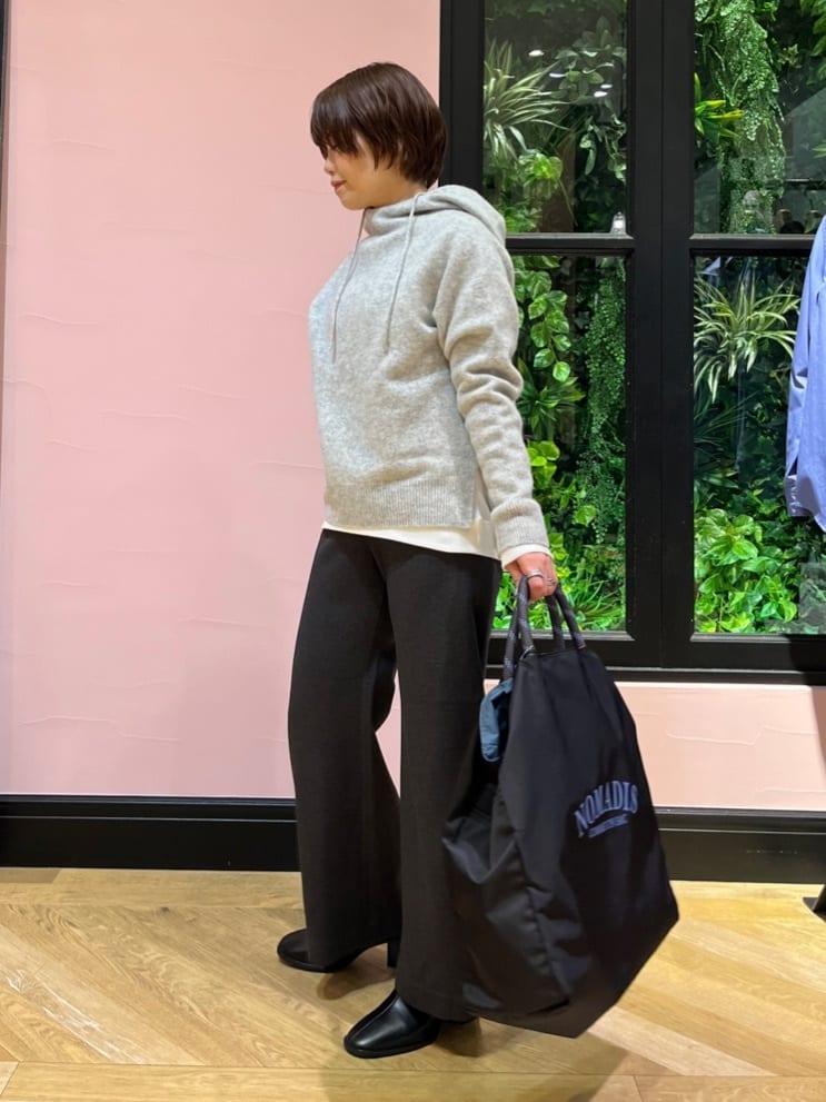 ogataさんの「DRESSTERIOR｜ソフトサーモポンチイージーワイドパンツ」を使ったコーディネート
