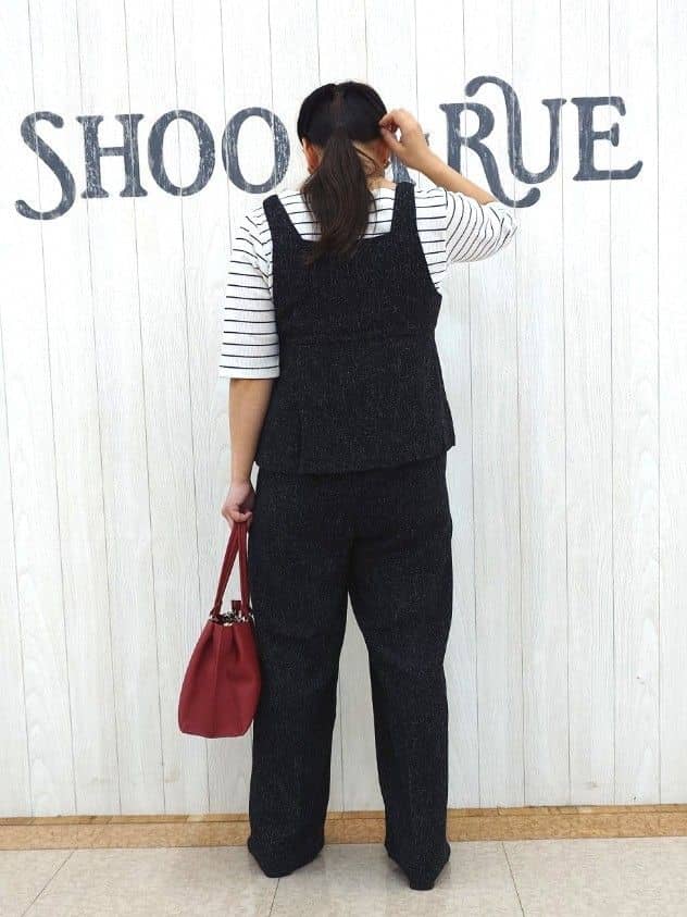 とろろさんの「SHOO･LA･RUE｜【2点セット】着るだけで決まる クラシカルなツイード調セットアップ」を使ったコーディネート