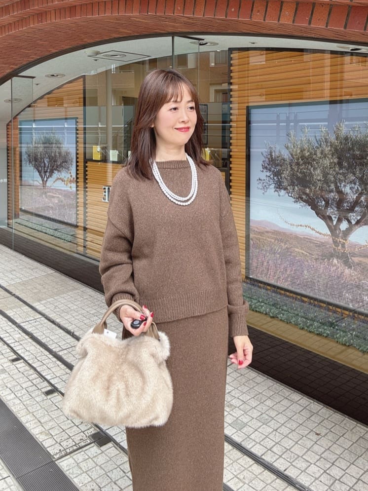 makiさんの「UNTITLED｜【セットアップ可/ゆったり】ウール混ラメニット」を使ったコーディネート