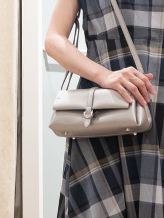 おみつさんの「grove｜ツイストデザインパール調ネックレス」を使ったコーディネート