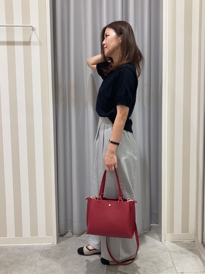 𝐂𝐡𝐢𝐢 &hearts;(ちー)さんの「SHOO･LA･RUE｜【S-LL/洗える】大人の抜け感 スキッパーニット」を使ったコーディネート