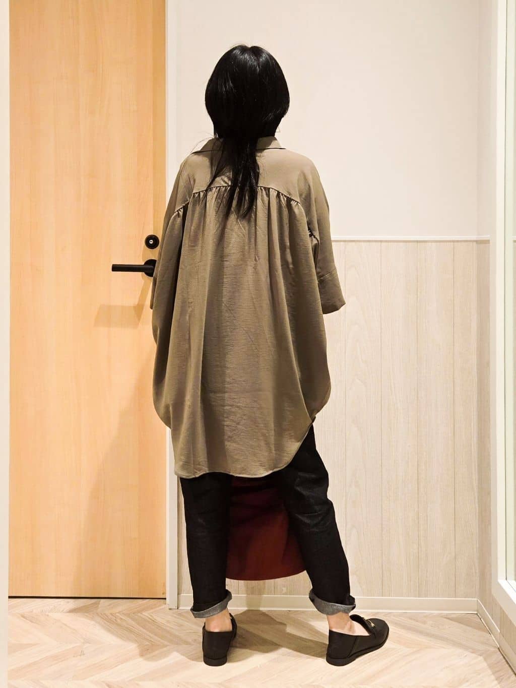 ＊yuki＊さんの「SHOO･LA･RUE｜【S-LL/汗ジミ軽減/ひんやり/UV】体型カバーに タック入りドルマントップス」を使ったコーディネート