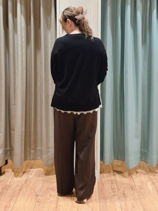 HANAさんの「SHOO･LA･RUE｜裾フリルレイヤードトップス」を使ったコーディネート