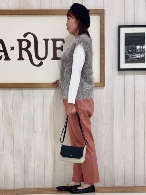 みきぽんさんの「SHOO･LA･RUE｜【洗える/S-LL/美脚シルエット】ハイパーストレッチ テーパードパンツ」を使ったコーディネート