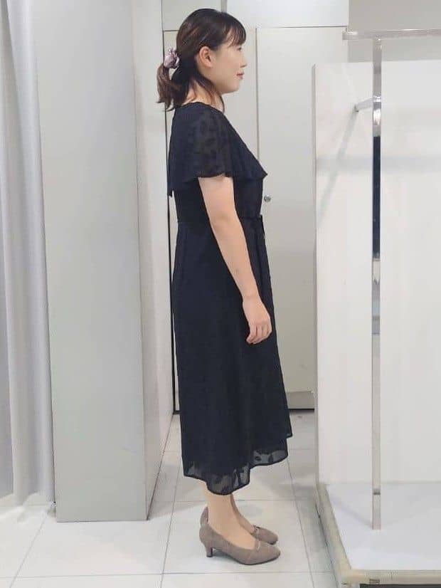AZUSAさんの「Reflect｜【撥水／二の腕カバー】ケープデザインワンピース」を使ったコーディネート