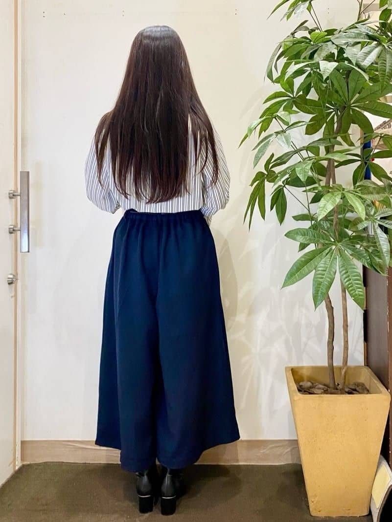 AYUMIさんの「SHOO･LA･RUE｜【S-LL】キャンディースリーブが女性らしい マルチストライプブラウス」を使ったコーディネート